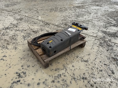 CB 18S Hydraulic Breaker (Unused)