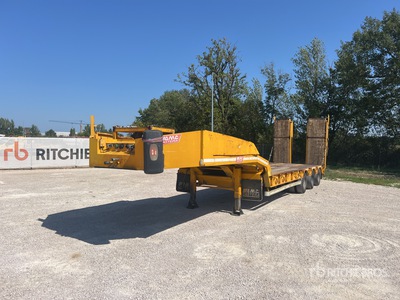 2013 AMC Castera 3ST38 Tri/A Remorque Porte-Engin 3 Essieux Lowboy Trailer