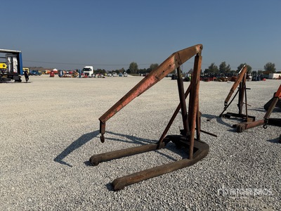 Shop Crane