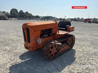 Fiat 312C Tracteur agricole à chenille (Inoperable)