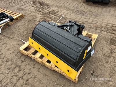 2025 Trojan 35 42 in Q/C Hydraulic Tilting Excavator Bucket (Unused)