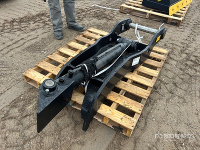 2025 Trojan 120 15 in Excavator Thumb (Unused)