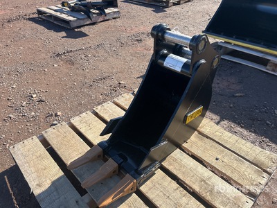 2025 Trojan 35 12 in Q/C Digging Excavator Bucket (Unused)