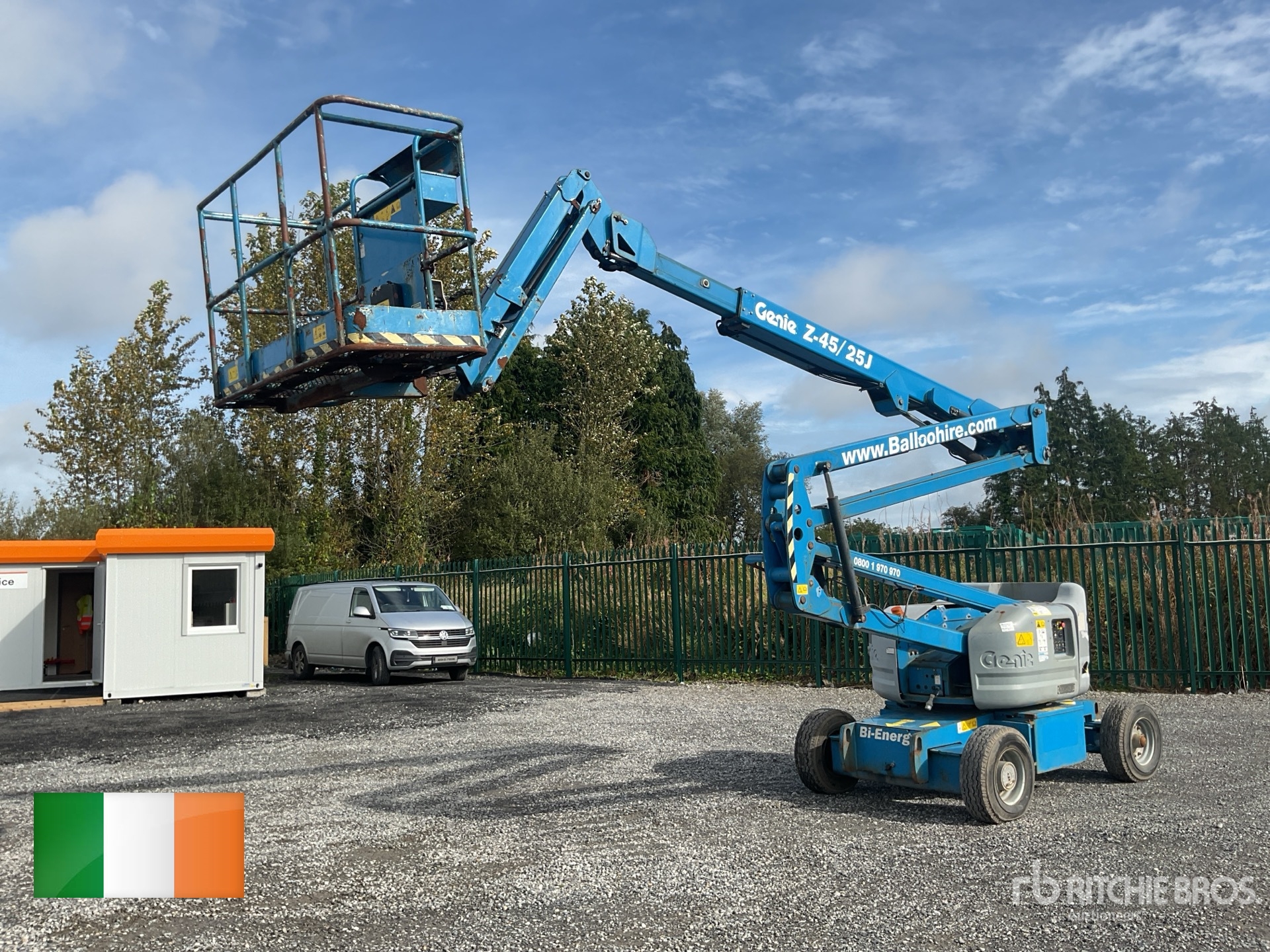 2014 Genie Z45/25J 2WD Dual Fuel Articulating Boom Lift