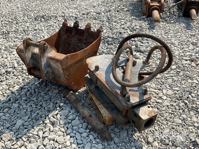 Hydraulic Breaker w/ Benna per terna - Fits backhoe loaders
