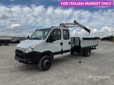 2001 Bonfiglioli P5000 L/2SI 1500 kg on 2013 Iveco Daily 70C17 4x2 Crew Cab Table Top Truck w/Crane