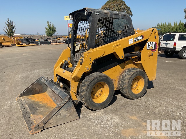 MINI CARGADOR SOBRE RUEDAS 2022 CATERPILLAR 226D3