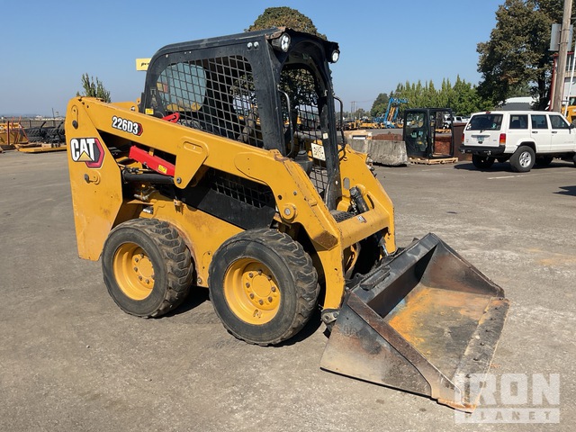 MINI CARGADOR SOBRE RUEDAS 2022 CATERPILLAR 226D3
