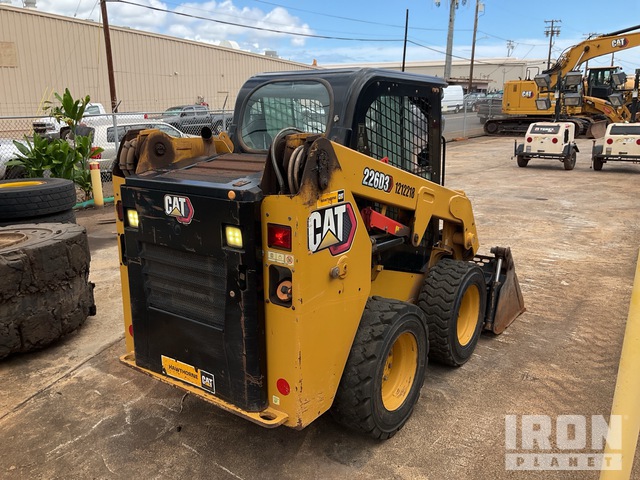 MINI CARGADOR SOBRE RUEDAS 2022 CATERPILLAR 226D3