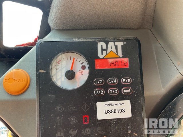 MINI CARGADOR SOBRE RUEDAS 2022 CATERPILLAR 226D3