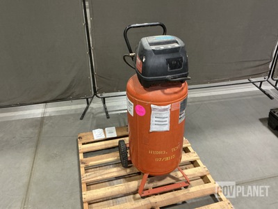 Husky Y6020-WK Air Compressor
