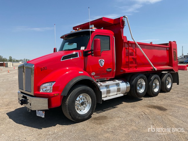 2021 Kenworth T880 8x4 Tri/A Dump Truck