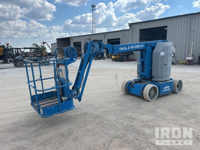 2014 Genie Z-30/20N RJ 2WD Electric Articulating Boom Lift