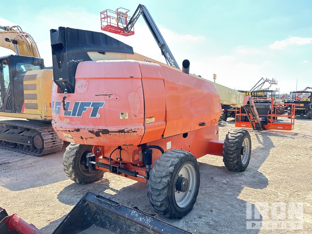 ELEVADOR TELESCóPICO 2015 JLG 4WD 660SJ