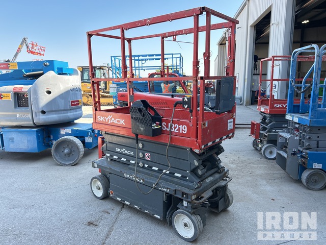 ELEVADOR TIJERA 2020 SKYJACK SJ3219E