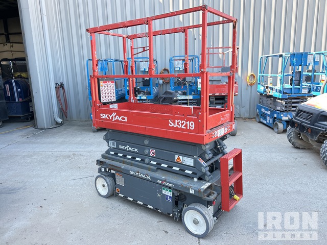 ELEVADOR TIJERA 2020 SKYJACK SJ3219E