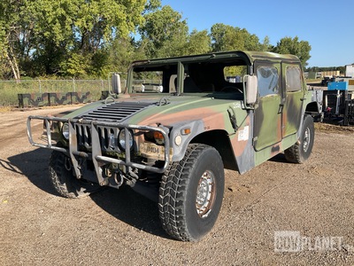 2002 AM General M1097A2 HMMWV 4 Door Soft Top w/Truck Body