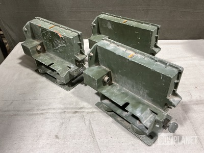 (3) MT-6353/VRC Electrical Mounting Bases