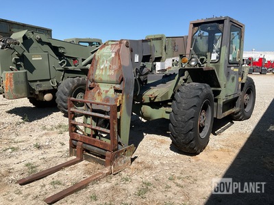 SkyTrak 6000M Telehandler