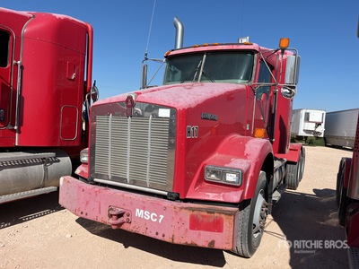 2011 Kenworth T800 6x4 Ciągnik siodłowy T/A z kabiną sypialną