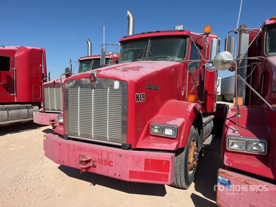 2011 Kenworth T800 6x4 Ciągnik siodłowy T/A z kabiną sypialną (Inoperable)