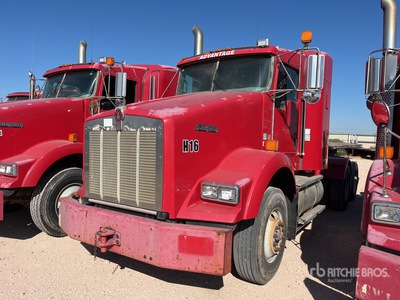 2011 Kenworth T800 6x4 تراكتور شاحنة كابينة النوم (ثنائية المحور)
