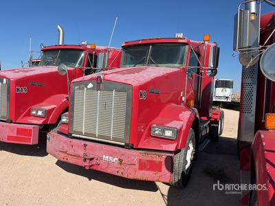 2011 Kenworth T800 6x4 Ciągnik siodłowy T/A z kabiną sypialną