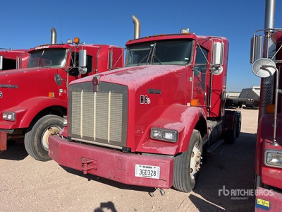 2011 Kenworth T800 6x4 Ciągnik siodłowy T/A z kabiną sypialną