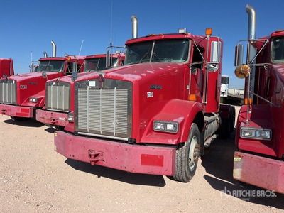 2011 Kenworth T800 6x4 Ciągnik siodłowy T/A z kabiną sypialną