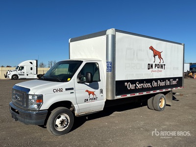2015 Ford E-450 4x2 Furgonetka