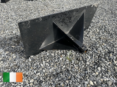 2025 GIYI GY-HMP40C Skid Steer Hitch Receiver (Unused)