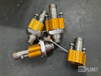 (4) Eaton AE85187M Quick Disconnect Coupling Assemblies