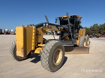 2019 John Deere 772G AWD Motor Grader