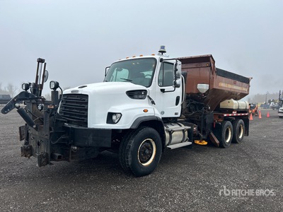 2014 Freightliner 114SD 6x4 شاحنة توزيع