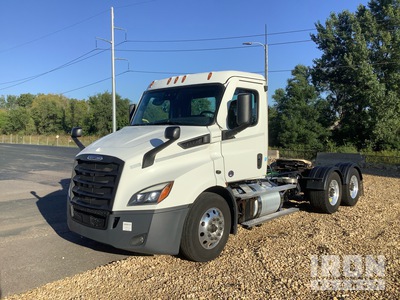 2022 Freightliner Cascadia 116 6x4 T/A Day Cab Truck Tractor