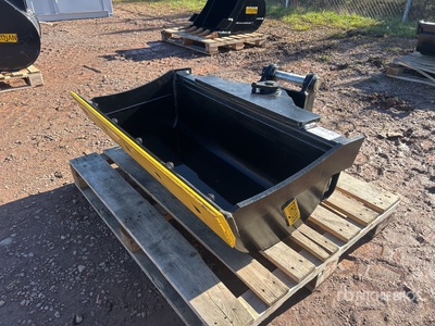 2025 Trojan 50 42 in Q/C Tilting Excavator Bucket (Unused)