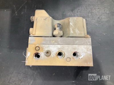 Dana 676246 Air Line Manifold