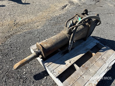 2013 Bobcat HB980 Hydraulic Breaker