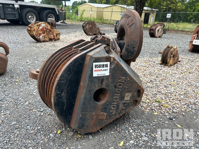 Johnson 80T24RTC 80 ton 3 Sheave Hook Block | Ritchie Bros. Auctioneers