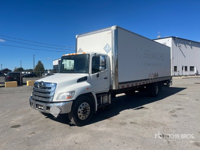 2017 Hino 358 4x2 Van Truck