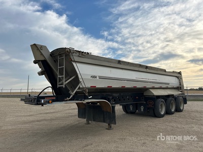 2014 Doepker 35 ft Tri/A Remolque banera