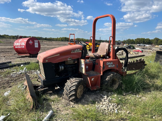 2011 Ditch Witch RT45 Trencher 2011 Ditch Witch RT45 Trencher