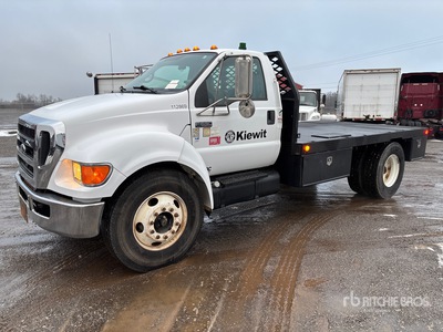 2009 Ford F-650 XL 4x2 Flatbed Truck