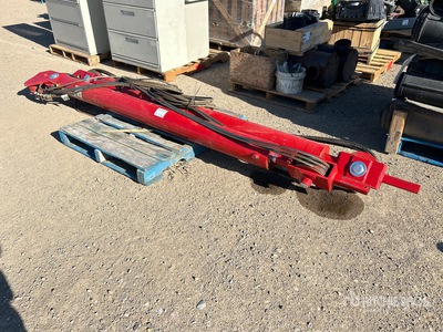 Quantity of Rams and Cylinders for Auger