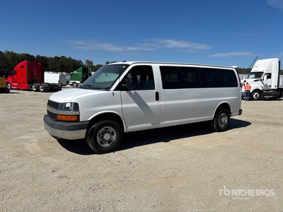 2015 Chevrolet G3500 Express 13 Passenger Van