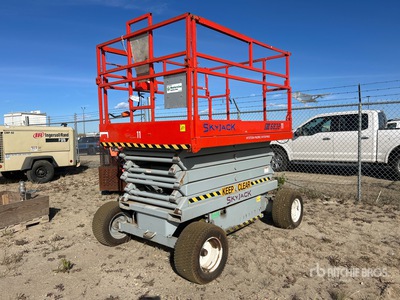 1995 Skyjack SJIII6832RT 4x4 Electric Scissor Lift
