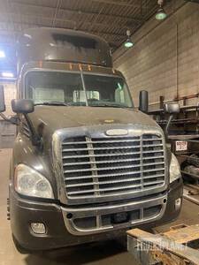 2017 Freightliner Custom CASCADIA S/A Day Cab Truck Tractor
