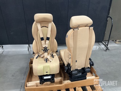 (2) Global Seating Systems 3D51-555N303-1D Vehicular Seats