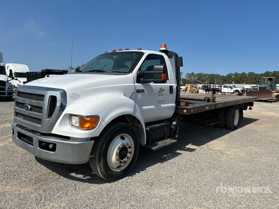 2015 Ford F-650 XLT 4x2 Rollback Truck
