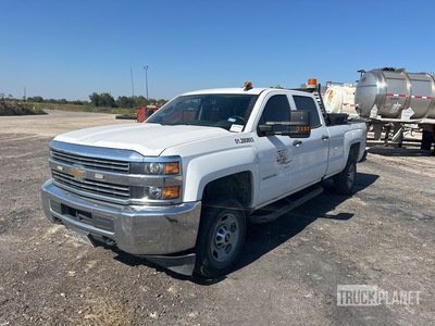 2018 Chevrolet Silverado 2500HD 4x2 Crew Cab Pickup